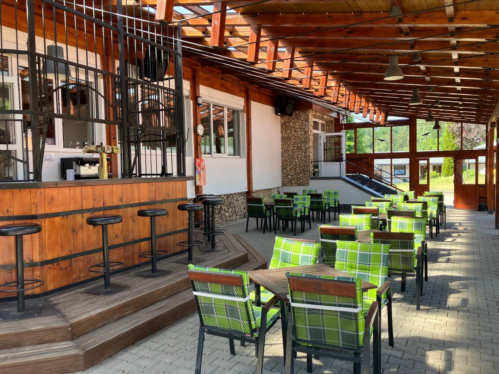 Raj Sportovni A Rekreacni Resort Branzez Knezmost Exterior photo