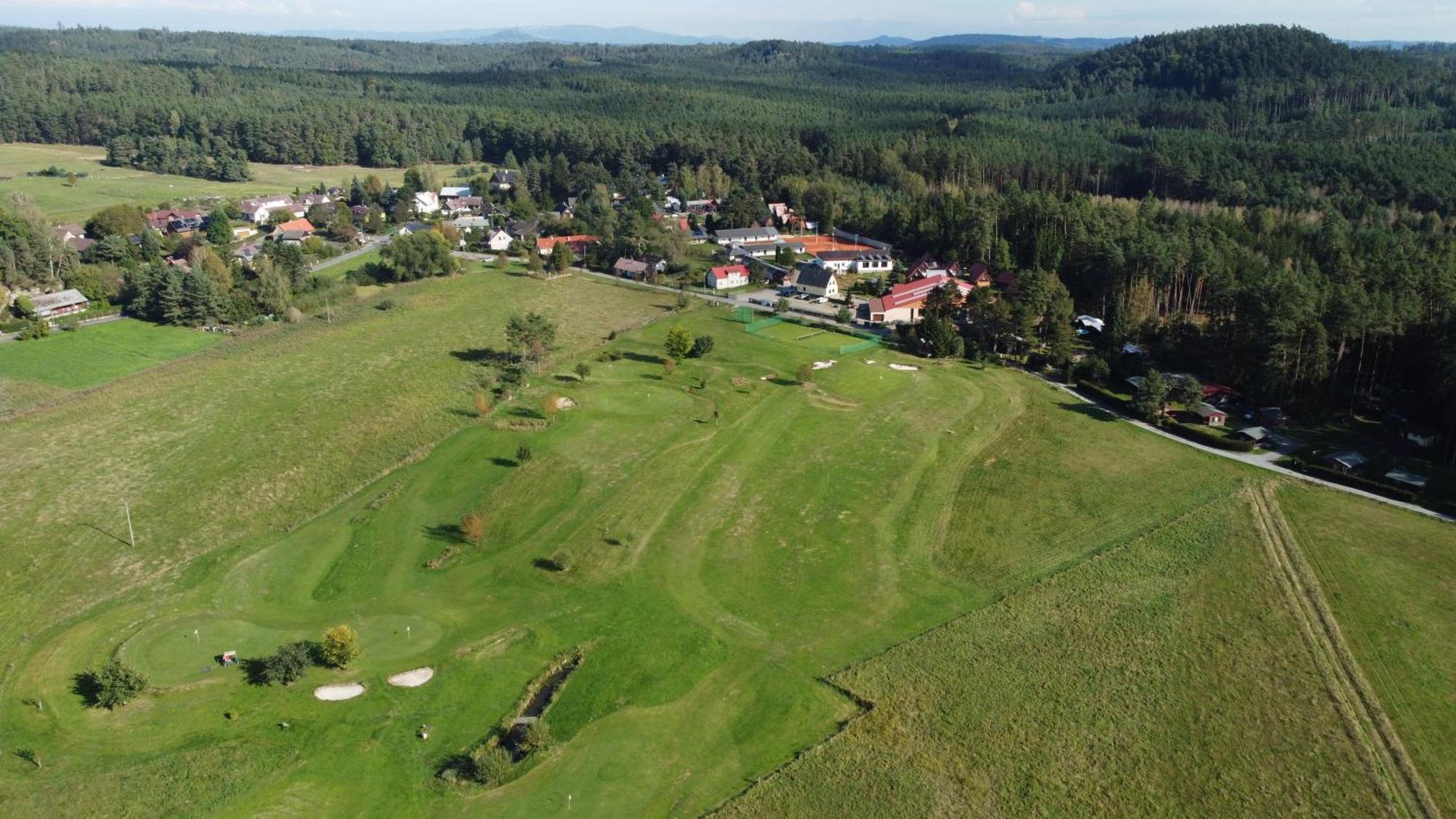Raj Sportovni A Rekreacni Resort Branzez Knezmost Exterior photo