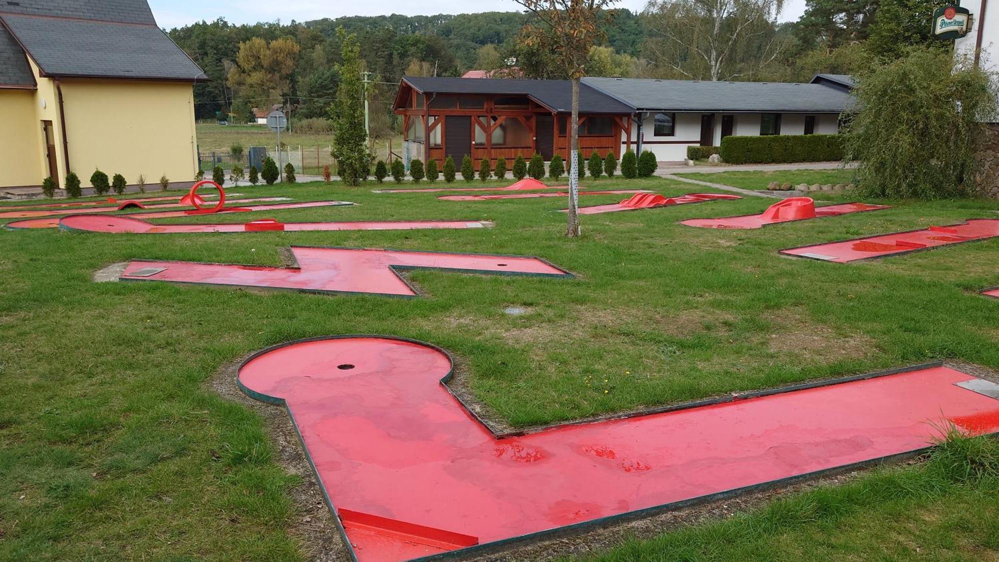 Raj Sportovni A Rekreacni Resort Branzez Knezmost Exterior photo